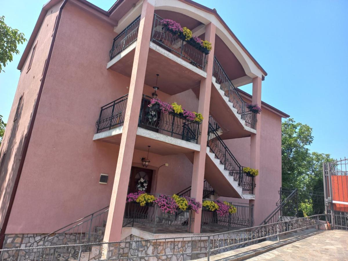 Villa Diana Apartments Escópia Exterior foto