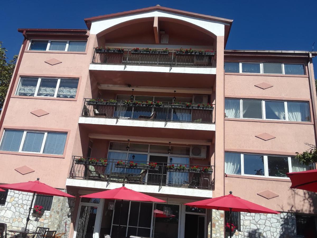 Villa Diana Apartments Escópia Exterior foto